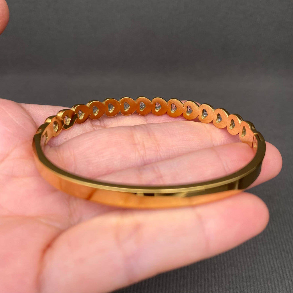 Heart Zircon 18K Gold Plated S.Steel Openable Bangle - FGS